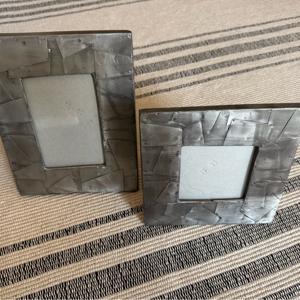 Set of picture frames